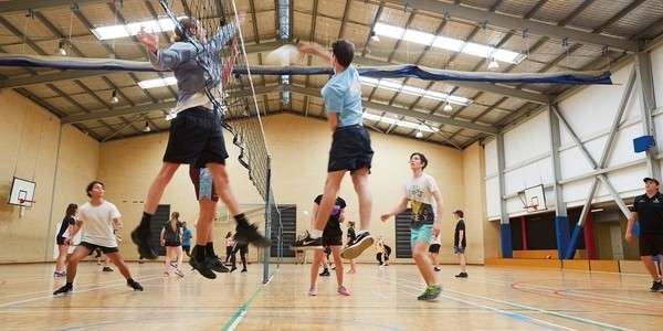 Murdoch students volleyball