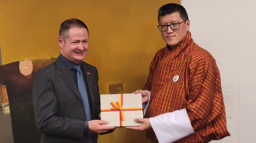 Bhutan visit (480 × 860px)
