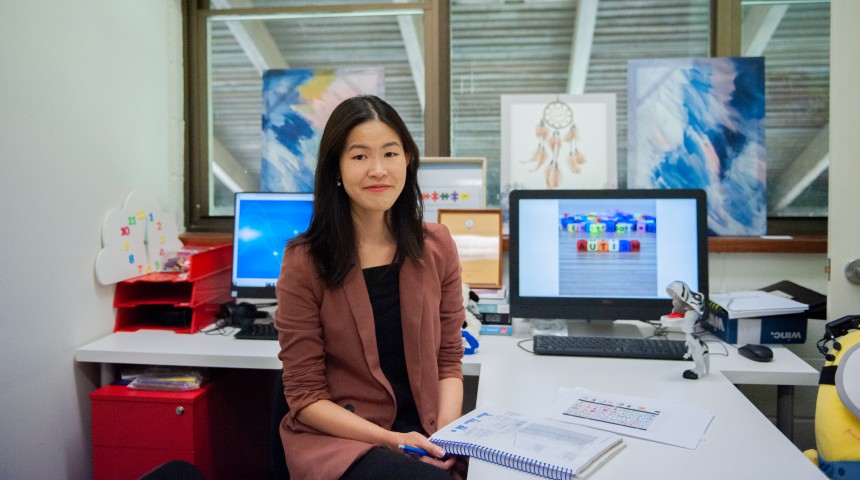 Dr Shu Yau in the Cognitive Autism Lab at Murdoch University.