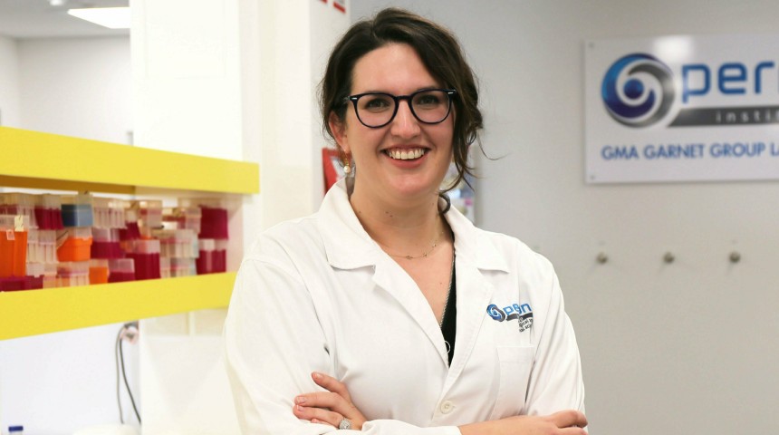 Dr Belinda Kaskow standing in the Perron Institute lab