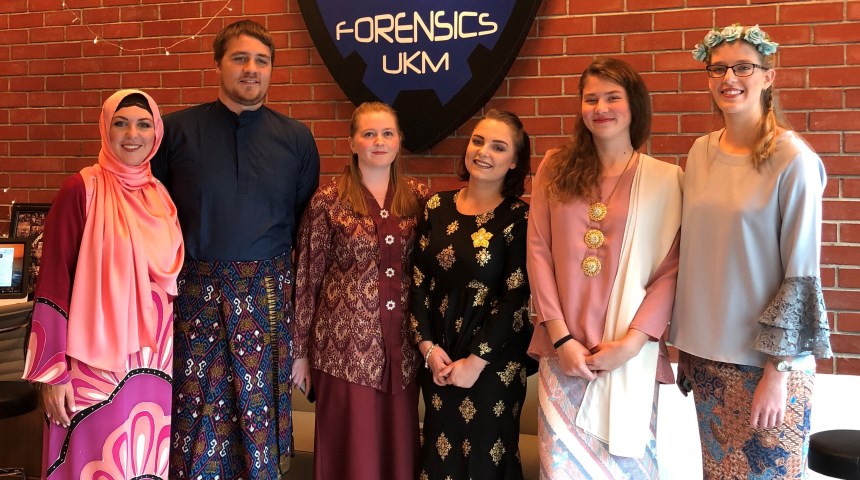 Murdoch forensics students recently visited UKM Malaysia, an initiative funded by the Federal Government’s New Colombo Plan.